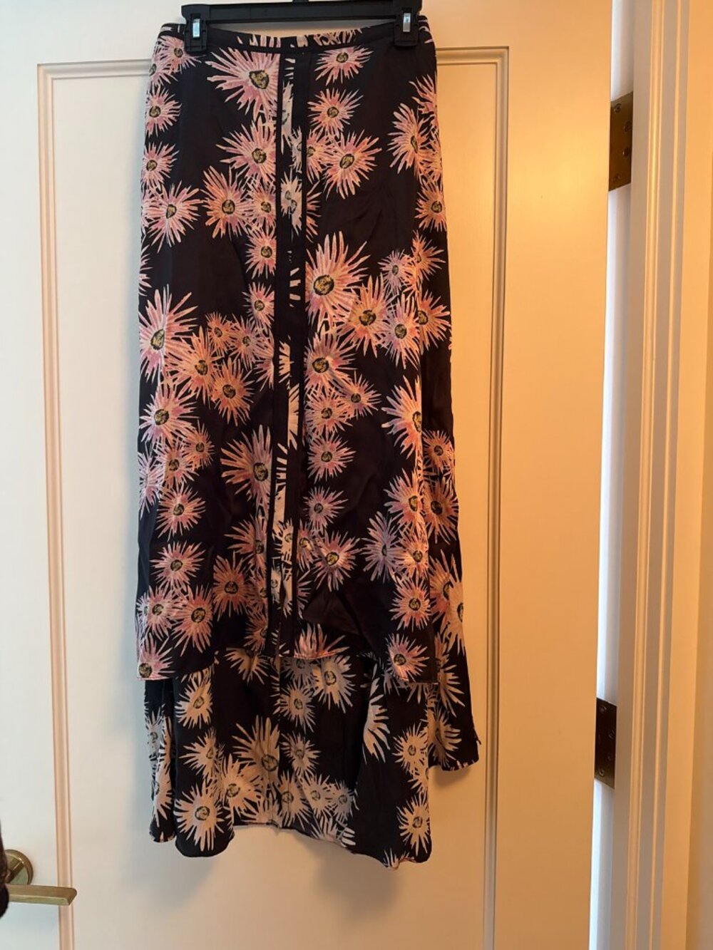 Elizabeth and James Black Pink Floral Silk Midi Skirt - Size 8